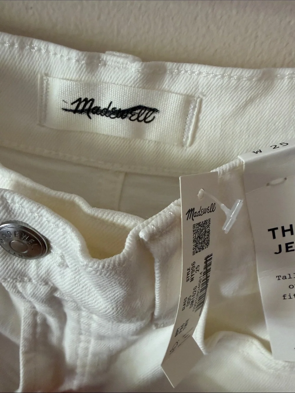 Madewell The Perfect Vintage Mid-Length Jean Short in Tile White Size 25